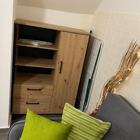 Appartamento Studio Apartma Sara Pirano Esterno foto