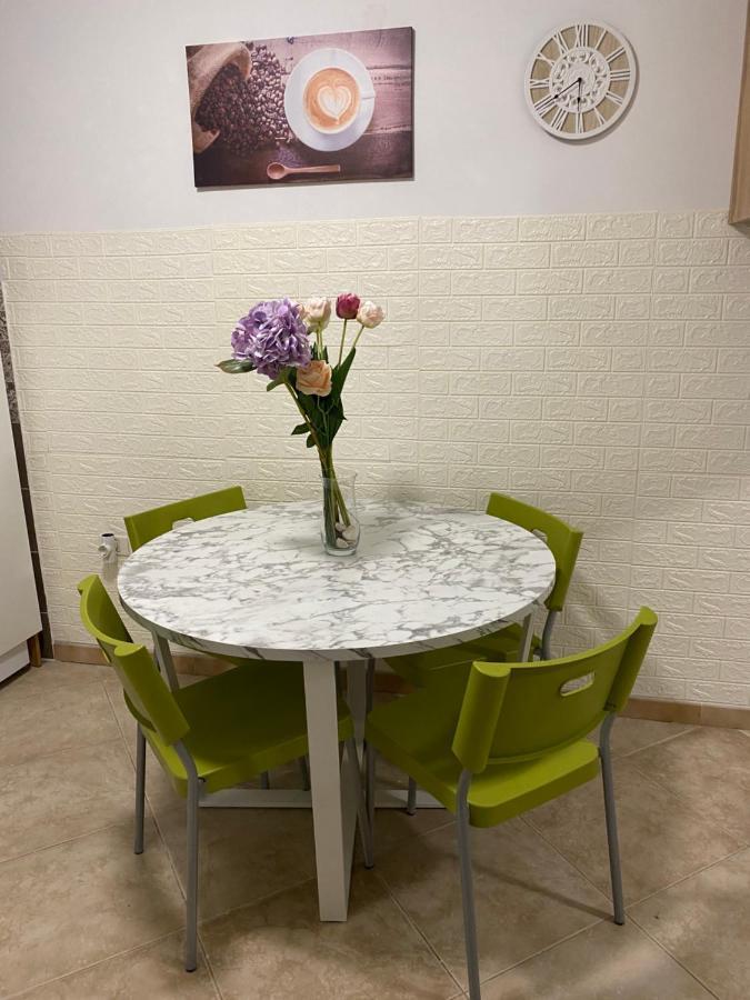 Appartamento Studio Apartma Sara Pirano Esterno foto